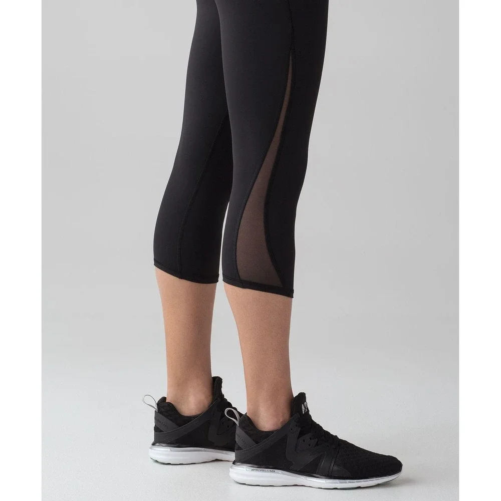 Lululemon Train Times Crop 17 Black Mesh Panel Leggings Size 4 W6ADDS